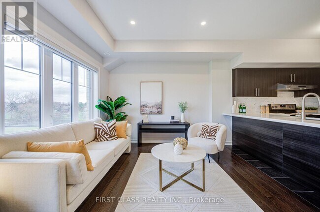 Photo - 13 Eaton Park Ln