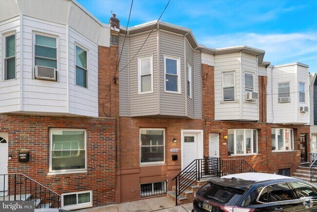 Building Photo - 2034 S Opal St Rental