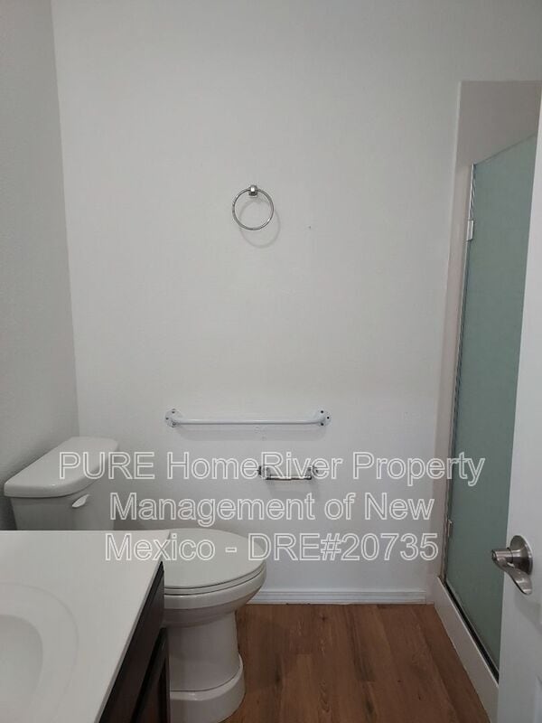 Photo - 2367 Quinn St NE