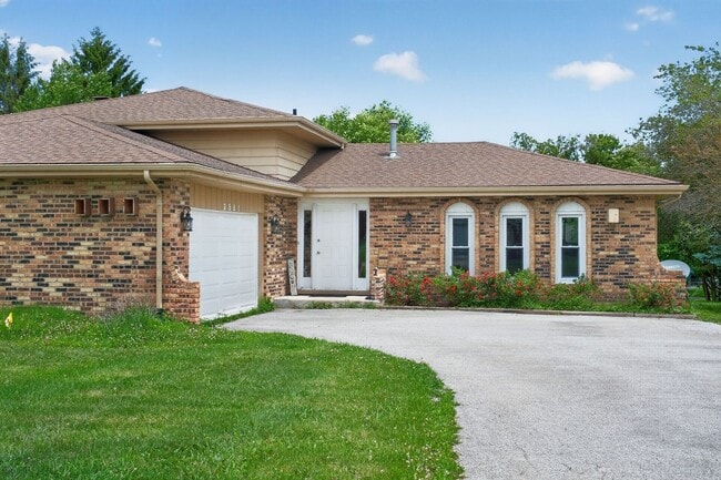 Building Photo - 3561 Sunrise Dr