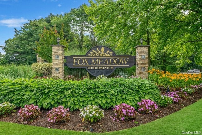 Building Photo - 1404 Sara Cir