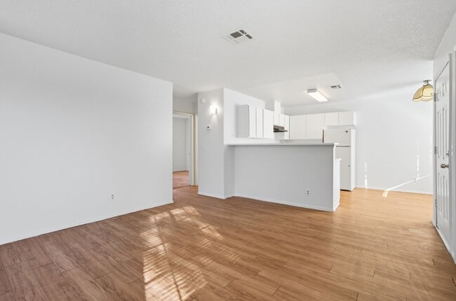 Photo - 2 Bedroom Unit - AVAILABLE NOW - ** MOVE I...