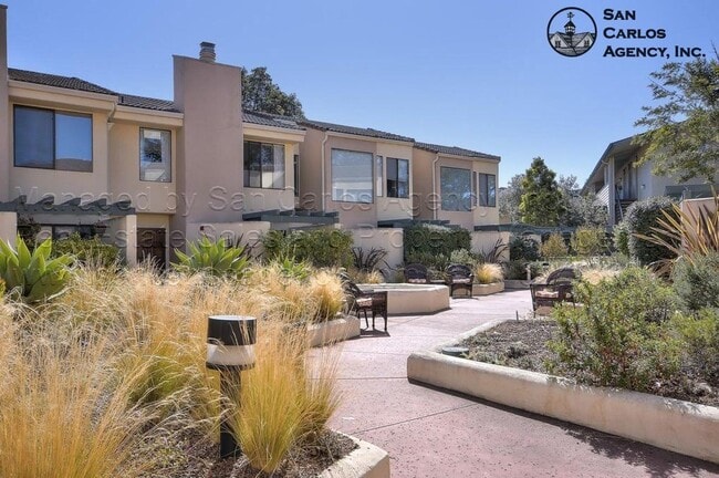 Spacious & Updated 2 Bed Downtown Monterey... - Spacious & Updated 2 Bed Downtown Monterey... House