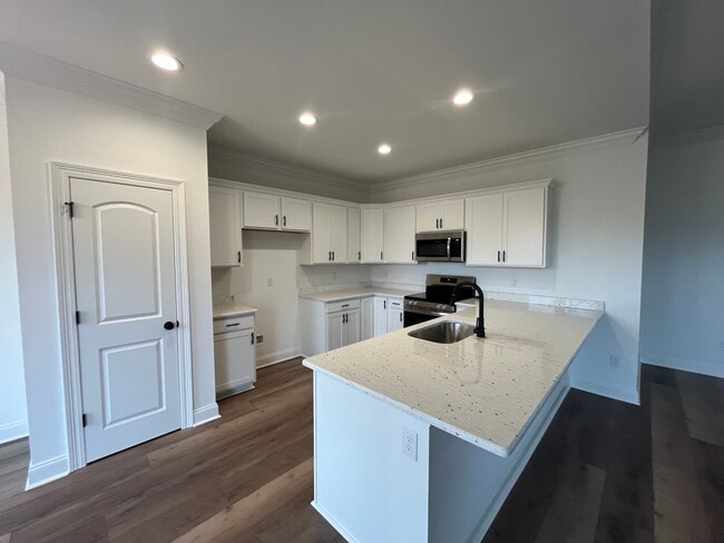 Photo - 109 Nandina Dr