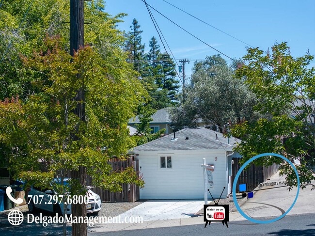 Building Photo - Benicia Studio available now!