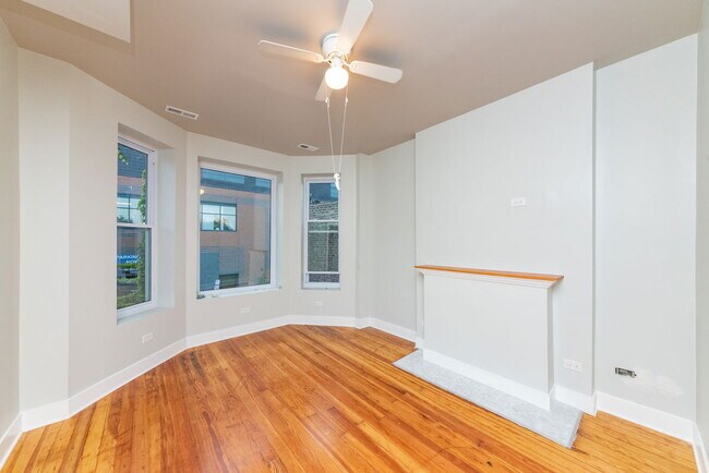 Photo - 3547 N Sheffield Ave Unit 2