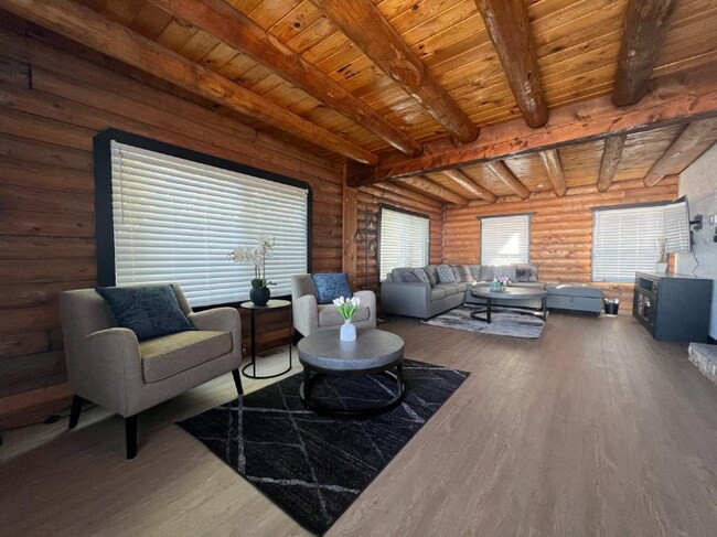 Photo - 1960 Willow Dr Casa