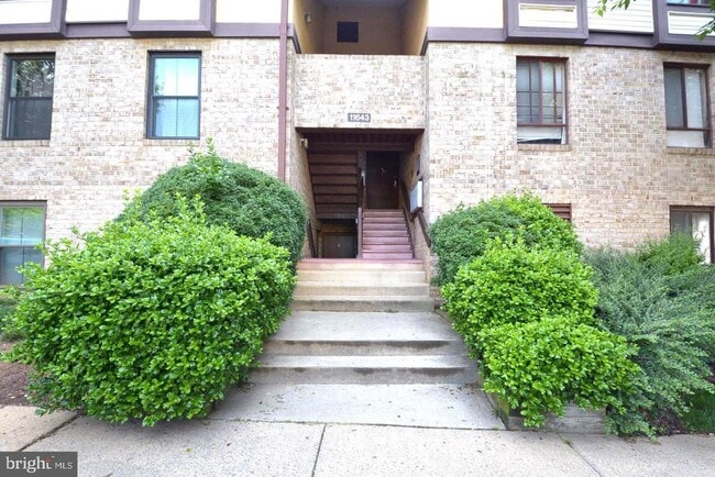 Building Photo - 11643 Stoneview Square Unit 2B