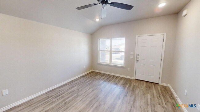 Photo - 130 Wind Ridge Dr