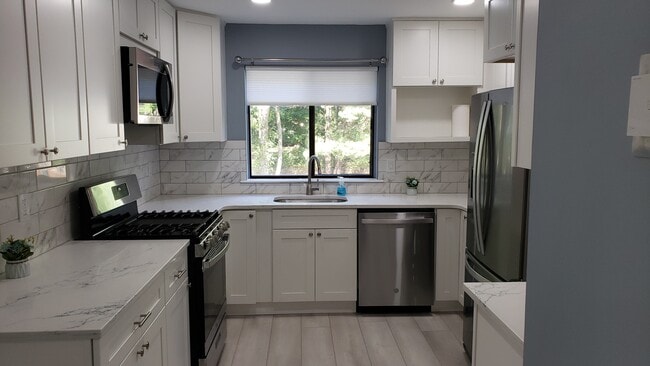 Photo - 2421 Old Stone Mill Dr Unidad 2421