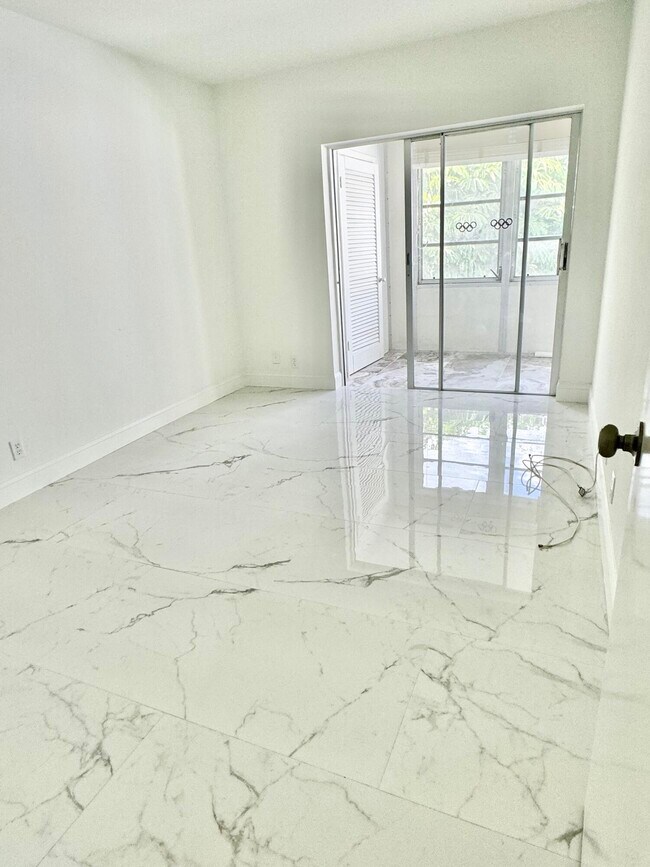 Photo - 3080 Lake Osborne Dr Unit 202