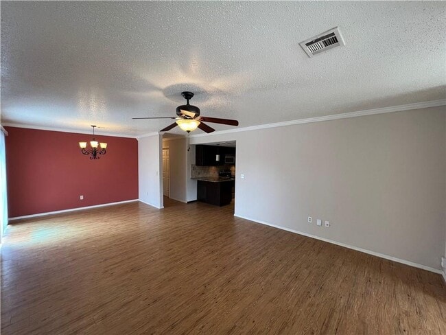 Photo - 322 S 11th Pl