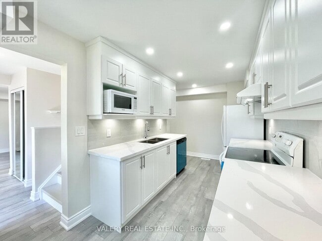 Photo - 26 Homeland Ct