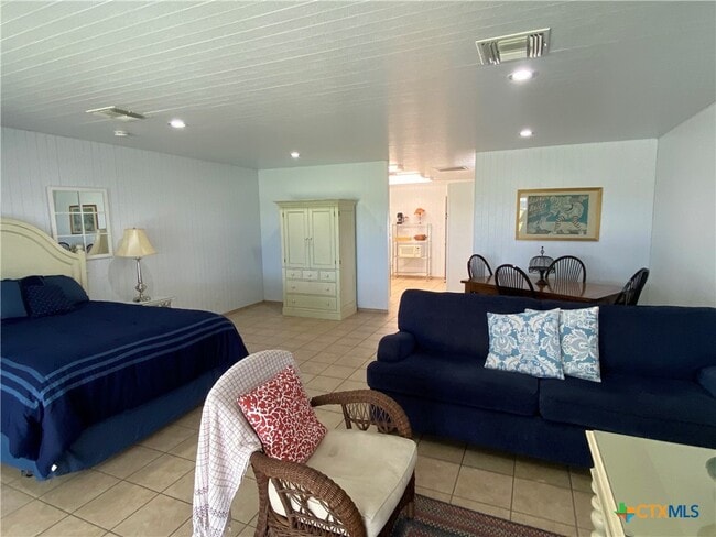 Photo - 535 Ski Lodge Rd