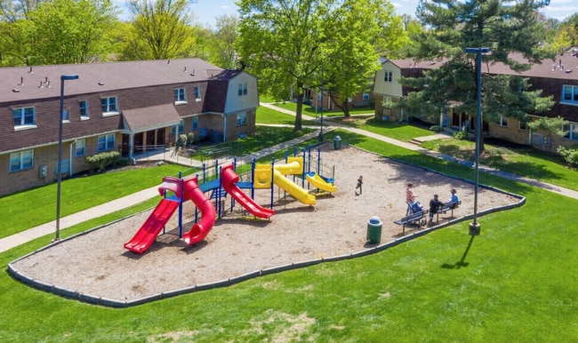 Photo - Foxwood Manor Apartments