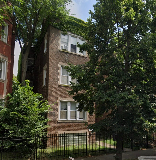 Building Photo - 7741 S Yates Blvd Unit 2