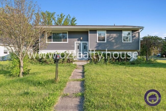 Building Photo - 546 W South Boundary St Rental