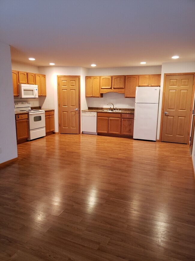 723 Kitchen