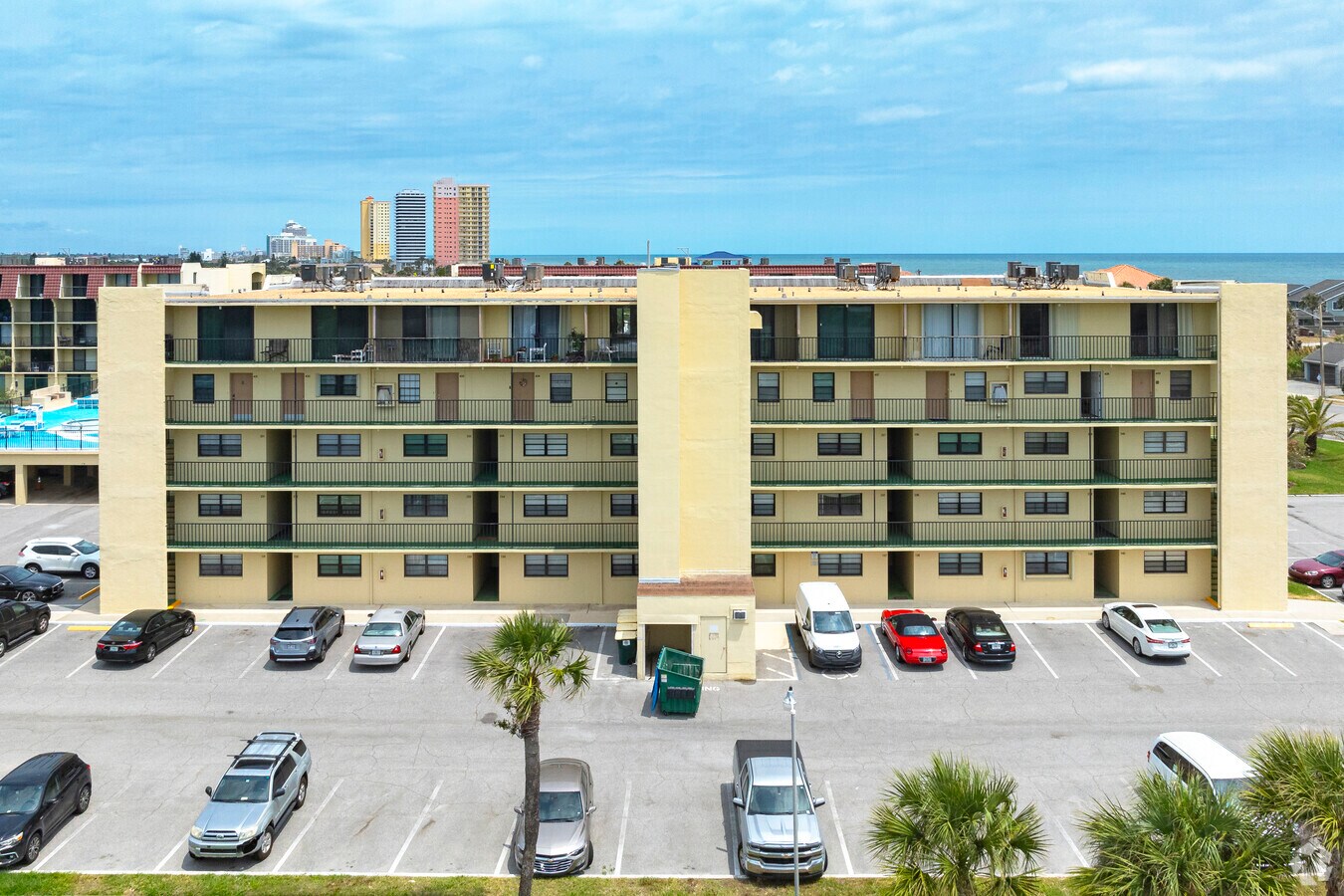 Alterno - Vantage Pointe