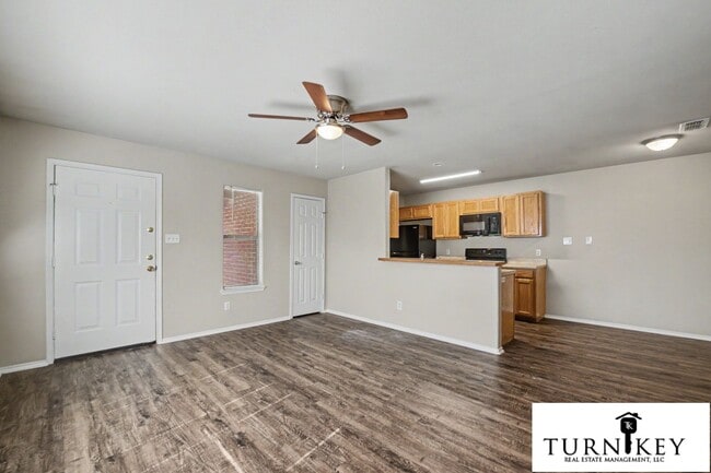8028-8030 Tanner Ave