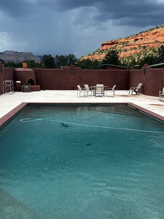 Photo - Unfurnished, 1-year long-term rental