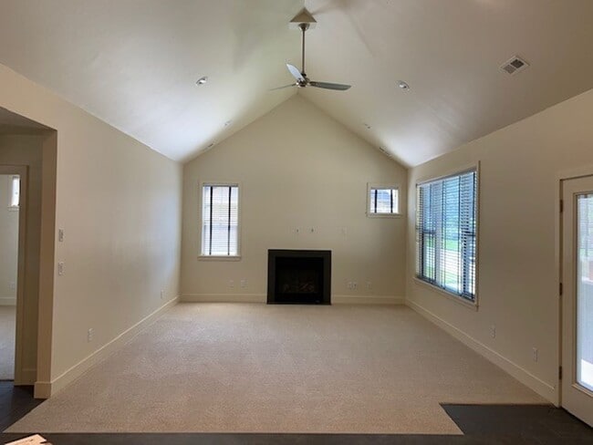 340 Mia Ln