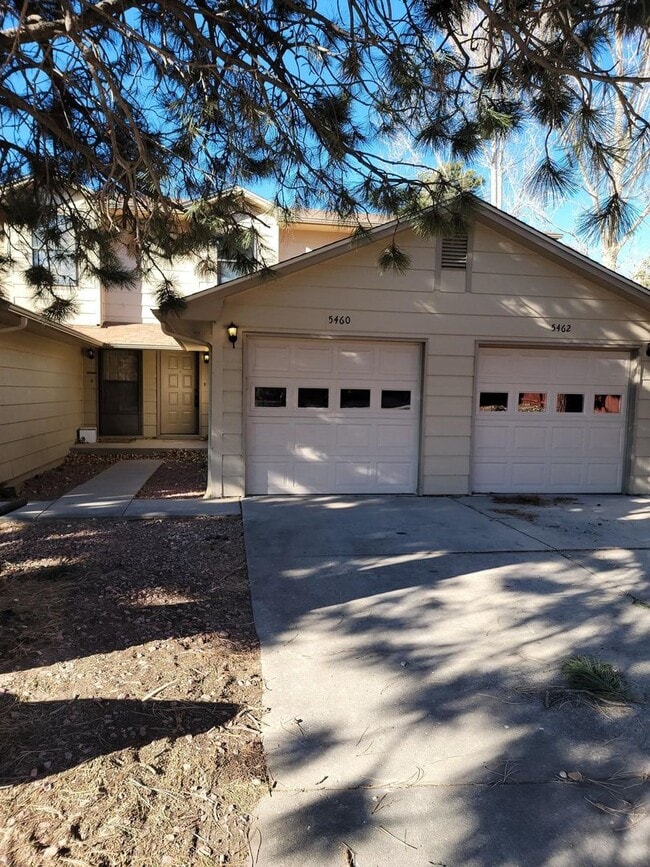 Building Photo - Stunning Mountain Views with Private Garage! 2 Bed/1.5 Bath Townhouse! Coming Late April! Unit 5460 Fiesta Lane