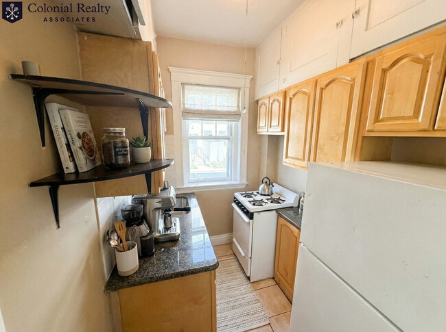 Photo - 319 Allston St Unidad 4