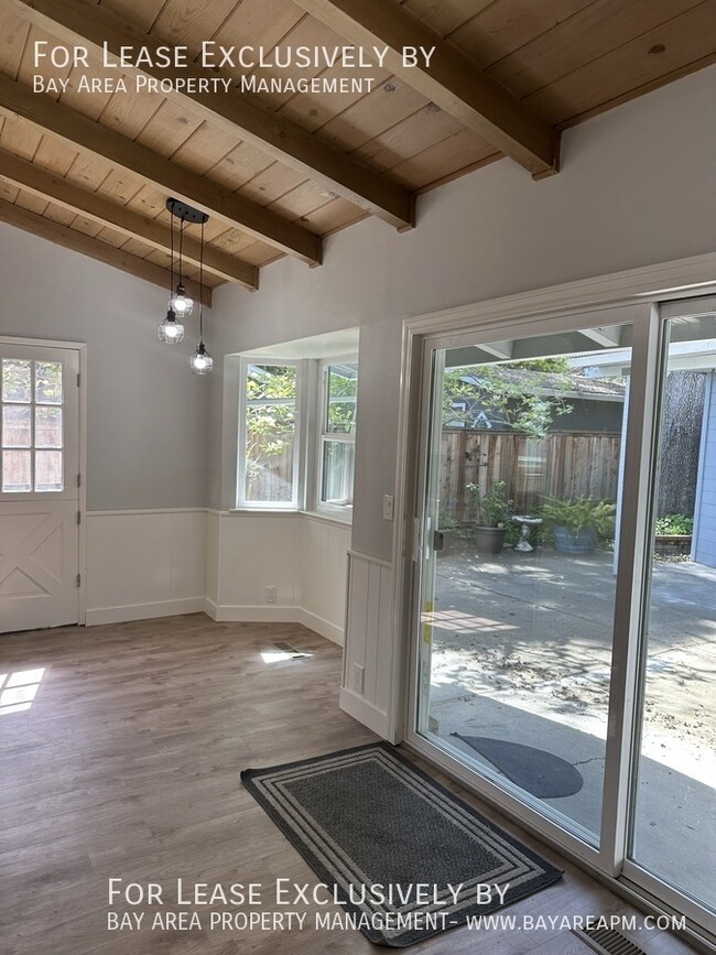 Photo - 2498 Edith Ave