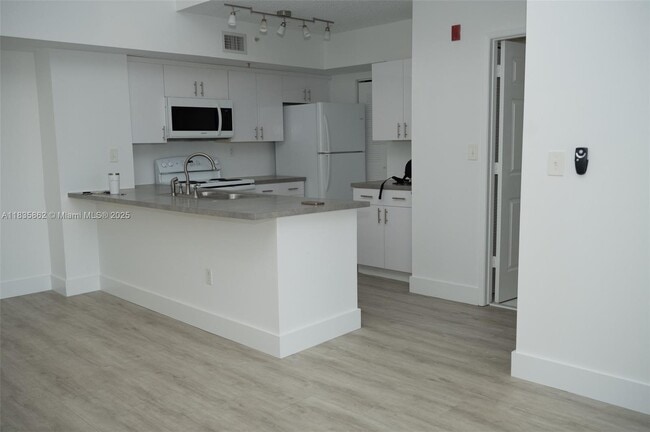 Photo - 2600 S University Dr Condo