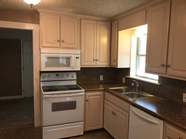 Photo - 2011 26th St