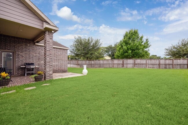 Photo - 1539 Giles Dr