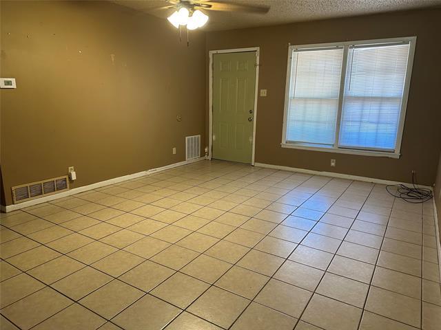 Photo - 3296 Sandefer St