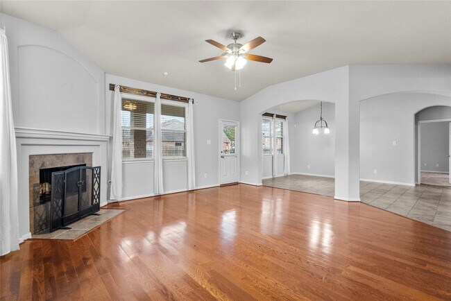 Photo - 6126 Bradford Ln