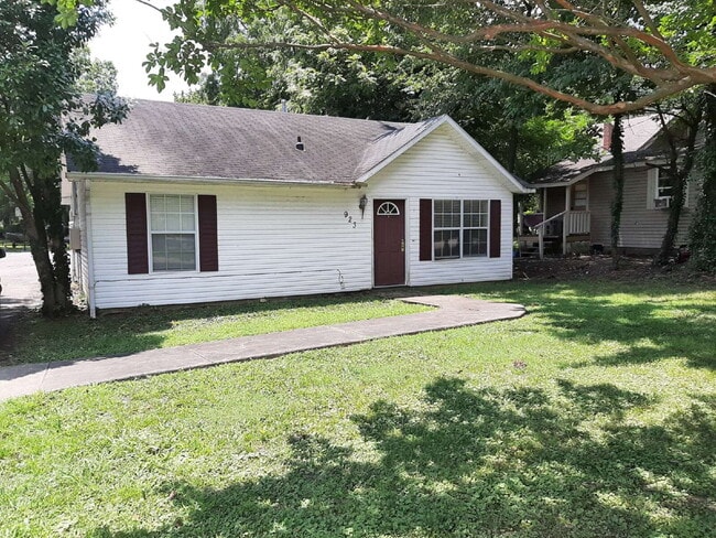 Building Photo - "Charming 2-Bed, 2-Bath Retreat at Butler's Oak – Spacious 924 Sq Ft Living in Jonesboro!" Unit #1