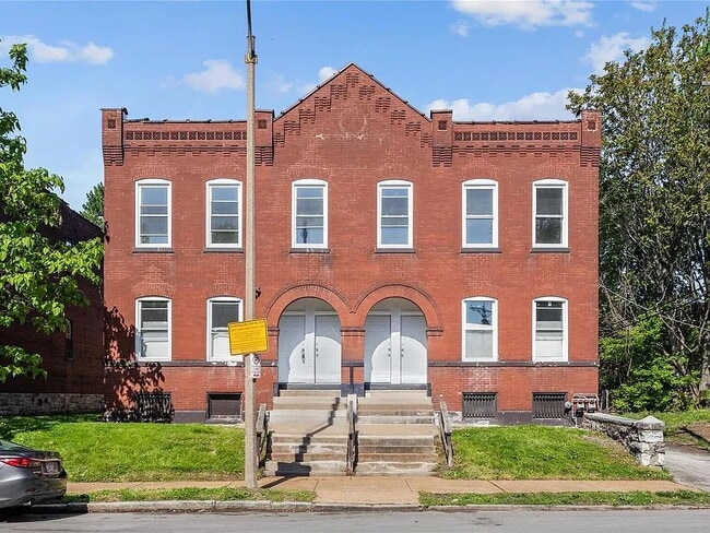 Gorgeous Three Bedrooms\ with IN-UNIT Laun... - Gorgeous Three Bedrooms\ with IN-UNIT Laun... Apartment Unit 3217-2F Nebraska Ave