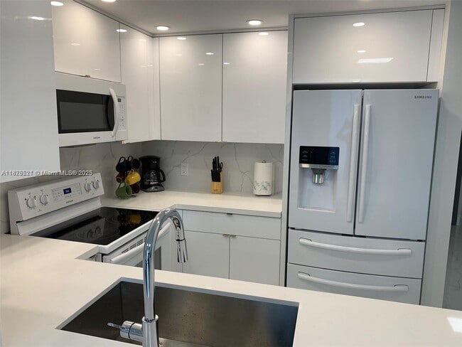 Building Photo - 185 SE 14th Terrace Unit 1113 Rental