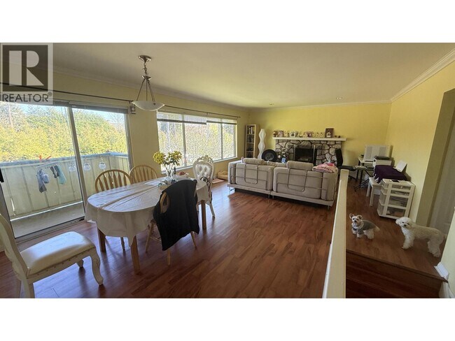 Photo - 8091-8NO3 No. 3 Road