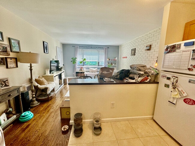 Photo - 114 Stonelea Pl