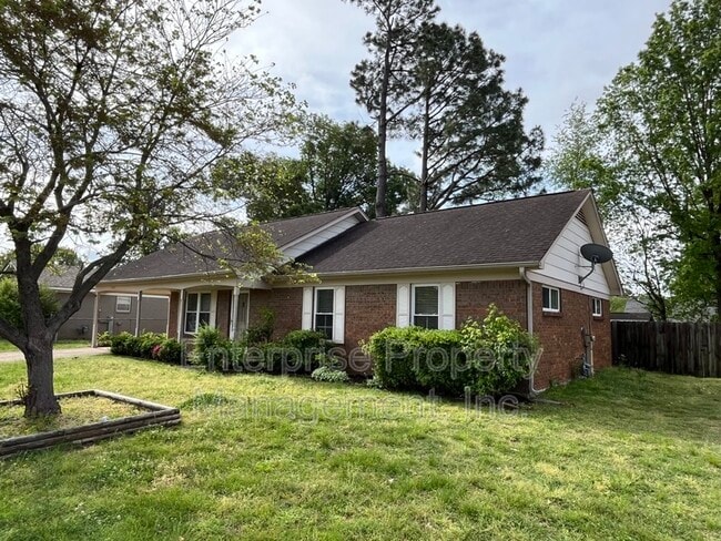 Photo - 6967 Dawnhill Rd
