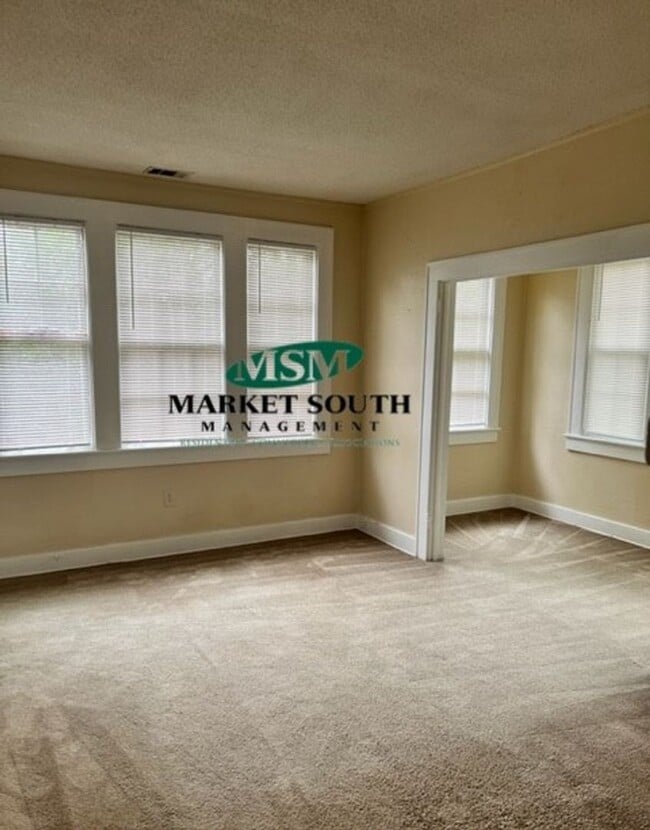 Photo - MIDTOWN APARTMENT
