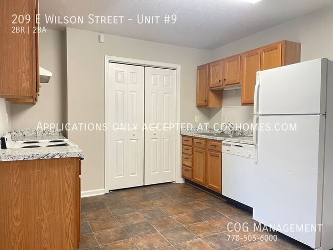 Photo - 209 E Wilson St Unit #9