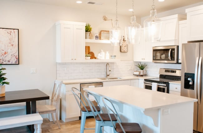 Photo - Short term lease options!