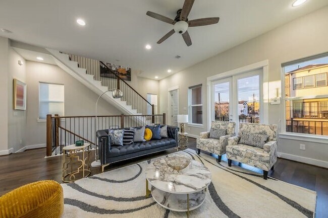 Photo - 2604 McIlhenny St