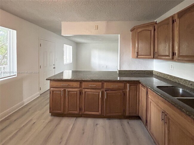 Photo - 580 NE 127th St Unit 24