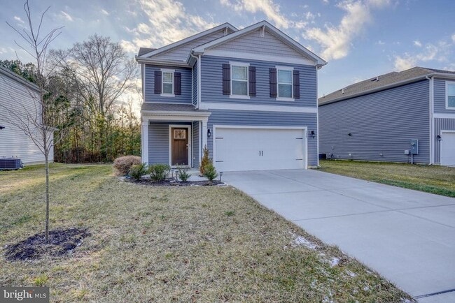 Photo - 124 Currant Cir