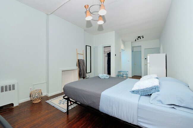 Photo - 400 W 36th St. Unit ID1323950P