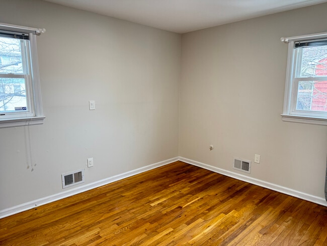 Photo - 2 Andrew Ct Unit 1