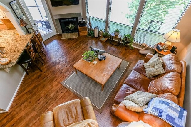 Photo - 4144 Greystone Way Unit 306