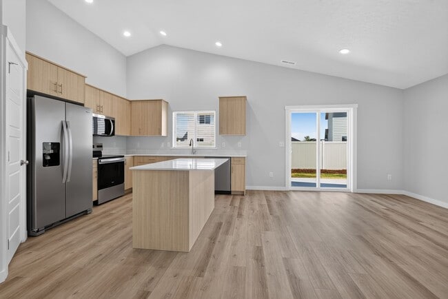 Photo - Brand New 4bd/2ba Single Level Nampa Home w/3-Car Garage